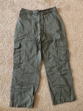 Abercrombie Women’s Olive Green Cargo Pants